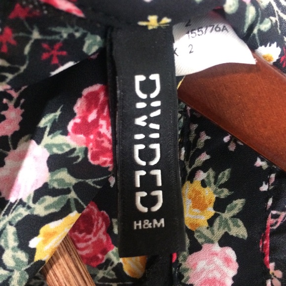 H&M Divided Floral Dress Size 2 - Picture 3 of 4